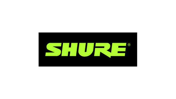 Das Shure-Logo in fetten, leuchtend grünen Buchstaben auf einem schwarzen Rechteck mit weißem Hintergrund. - HJPA Pro